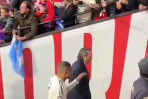 怒斥！上賽季姆巴佩離場(chǎng)時(shí)遭馬競(jìng)女球迷吐口水