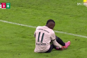 浪費(fèi)絕佳機(jī)會(huì)！杰克遜單刀赴會(huì)打門太正了！