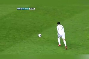 馬德里德比名場面！C羅超級無解電梯球遠(yuǎn)程導(dǎo)彈破門??