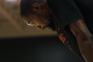 期待新賽季！火箭最新訓(xùn)練：杜蘭特?fù)]汗如雨??謝潑德彈無虛發(fā)