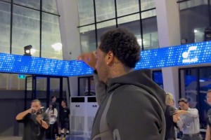 基本功還在！發(fā)福的沃爾中國行三分輕松連續(xù)飚中