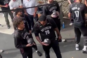 去年崔永熙也參加過(guò)！曾凡博隨籃網(wǎng)一起參加公開(kāi)訓(xùn)練！