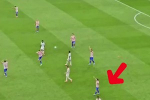 馬卡報(bào)：輸球后的姆巴佩非常憤怒，獨(dú)自離開進(jìn)入更衣室