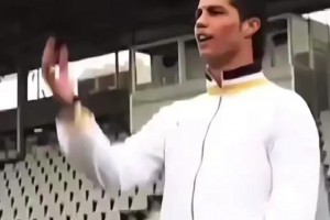 這球感??努力毋庸置疑，C羅也是相當有天賦的好吧