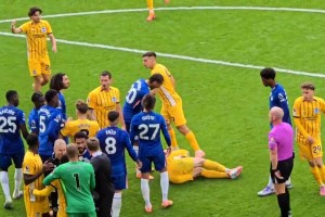 ??爆了！凱塞多疑似故意打人，英超聯(lián)盟會介入調(diào)查嗎？