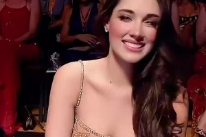 下賽季場邊觀戰(zhàn)？霍福德美嬌妻在一眾環(huán)球小姐中顏值照樣出眾??