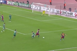 當(dāng)年被梅西這一幕驚呆??！連過2人2次，真·犯罪現(xiàn)場