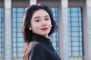 美娜：國(guó)泰民安 盛世華章 祝祖國(guó)生日快樂(lè)????