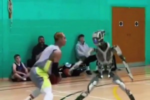 以后是不是都不需要陪練啦？