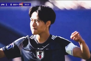 人才輩出！日本U20隊(duì)長(zhǎng)絕對(duì)是顆潛力新星，球風(fēng)實(shí)在太穩(wěn)健??