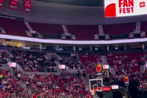 詹姆斯數(shù)據(jù)完美？巴克利：數(shù)據(jù)歸數(shù)據(jù)，喬丹科比比詹姆斯強(qiáng)！