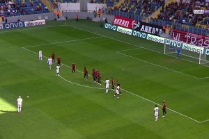 小哈吉任意球世界波！距老哈吉首個任意球已過10640天