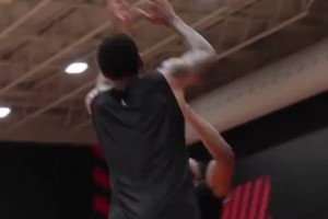 完美默契！杜蘭特阿門小賈的三線快攻真是行云流水??