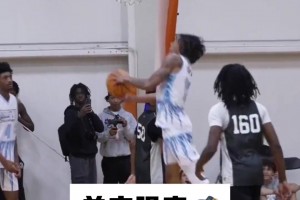 你說(shuō)啥？坤坤是他們的隊(duì)長(zhǎng)？