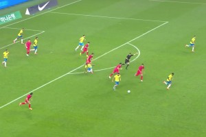 這反擊太犀利了！韓國任意球機(jī)會被巴西打反擊，維尼修斯單刀破門