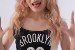 ??美女們，等我！馬上到~