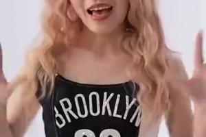 看到這樣的拉拉隊(duì)，身體應(yīng)該會(huì)很快恢復(fù)健康吧