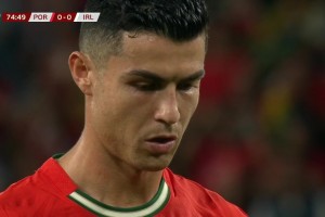 可惜了！特林康傳中造點球！C羅主罰點球被凱萊赫用腳擋出！