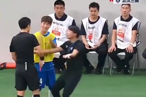 韋世豪：給我紅牌？馬寧我C！??馬寧：記住！我才是主角！