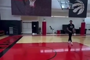 簡直是醫(yī)學(xué)奇跡！跟腱撕裂5個月的塔圖姆，現(xiàn)在已經(jīng)可以暴扣了！