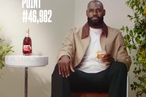 越來越像那個誰？華子練習不下球直接轉(zhuǎn)身跳投，命中率還可以！