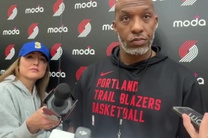 比盧普斯：我們球隊(duì)化學(xué)反應(yīng)在逐漸變好，明天對(duì)陣勇士會(huì)全力以赴