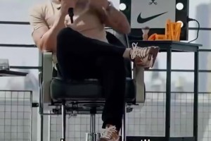 詹姆斯：布朗尼不能在工作場合喊我老爹??可以喊老詹或GOAT-