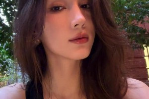 太有感覺了！楊政女友孟雅芳：比美照更有吸引力的是live~