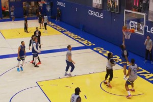 勇士新秀威爾-理查德訓(xùn)練中一記漂亮順下，巴特勒和科爾贊不絕口