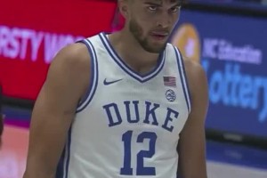 爵士布澤爾之子！前三熱門秀卡梅隆-布澤爾季前賽轟下33+12