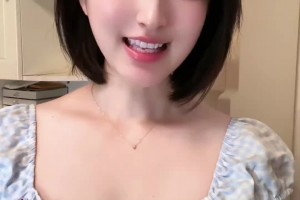 美女球迷預(yù)測：西部前兩名是雷霆和掘金 湖勇船火誰排第三呢??