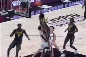 最佳新秀無懸念？埃奇庫姆曾在比賽中上演超炸裂隔扣????