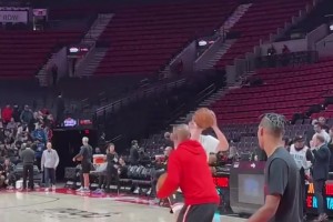 楊瀚森賽前有干擾三分練習(xí)，命中率還需提升呀??