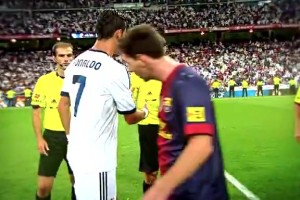 當年巔峰西班牙國家德比！C羅和梅西擦肩而過沒有握手??