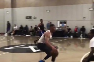 永遠(yuǎn)讓人過目不忘的打法！八年前野球場的威少虐框時(shí)刻！