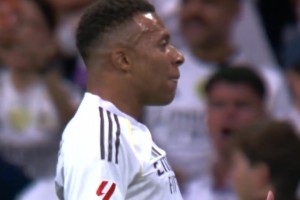 姆巴佩！來自于伯納烏現(xiàn)場的山呼海嘯