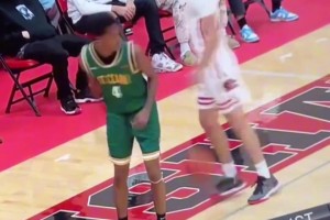 裁判：晃一下我會(huì)夸你技術(shù)好，再晃就有點(diǎn)不識(shí)相了