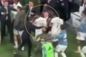 姆巴佩阻止維尼修斯參與沖突，最后他也控制不住自己了??