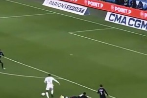 現(xiàn)役第一人！姆巴佩此前在法國隊訓(xùn)練時沒人能攔住啊??