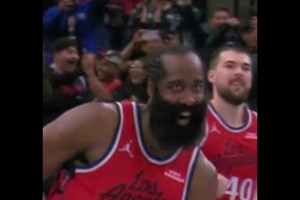 ??表情包誕生！小卡絕殺之后，哈登這個表情也太搞笑了！