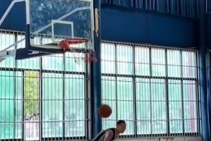 臥槽！手長(zhǎng)腳長(zhǎng)！哥們，你是國(guó)產(chǎn)文班??？??