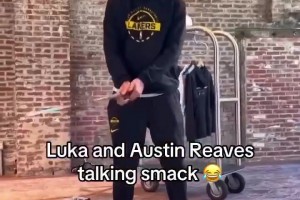 關(guān)系是真的好！ 東契奇和里夫斯都很喜歡惡搞對(duì)方