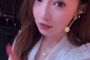 佳依：三連勝嘍！最近沒(méi)老詹的湖人打成這個(gè)成績(jī)，我心還是甚慰的