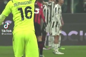 來自80碼外的聲音！名場(chǎng)面：邁尼昂化身后置司令塔指揮進(jìn)攻人墻！