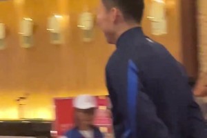 勁敵見面！哈哈哈哈哈