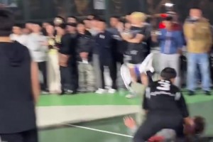 直接干倒！上海徐家匯野球場(chǎng)這強(qiáng)度，也太大了吧！