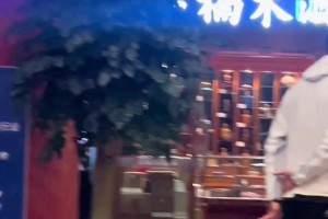 李春江指導(dǎo)與昔日弟子胡金秋和趙巖昊！