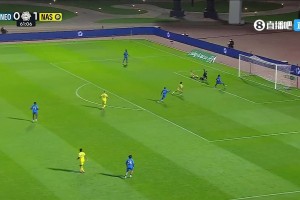 嚴(yán)格！羅德里肘擊勝利球員被直紅罰下