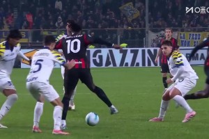 單刀不進！萊奧腳后跟精妙傳球！普利西奇單刀打門偏出！