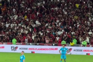 球隊(duì)身陷降級(jí)區(qū)！內(nèi)馬爾對(duì)教練換下自己無(wú)奈和不滿